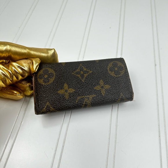 Louis Vuitton Monogram 4 Key Ring Holder Wallet Case - Picture 5 of 12